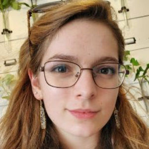 Meet your Posher, Riana